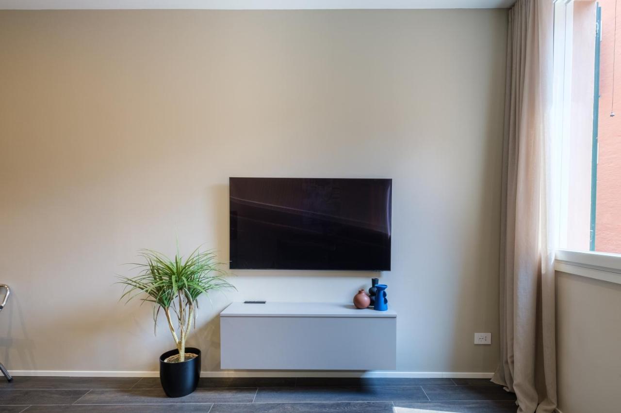 Golden Suite By Studio Vita Bologna Buitenkant foto