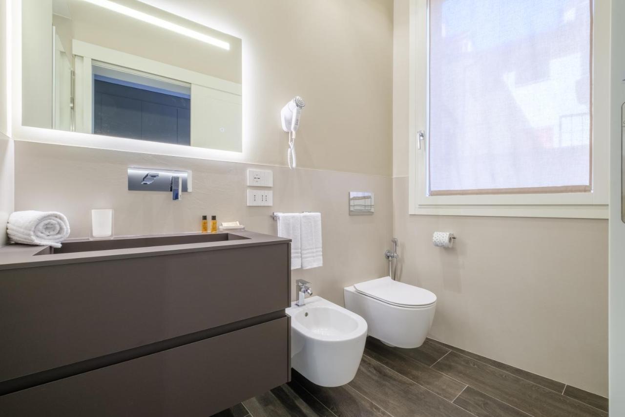 Golden Suite By Studio Vita Bologna Buitenkant foto