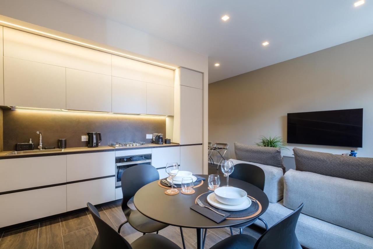 Golden Suite By Studio Vita Bologna Buitenkant foto