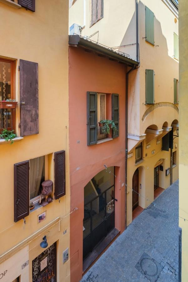Golden Suite By Studio Vita Bologna Buitenkant foto